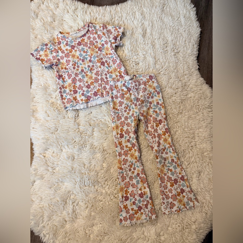 Jessica Simpson Multicolor Floral Kids Set